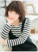 暗髪フェザーボブで小顔に☆見せるａ