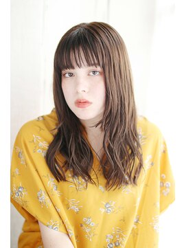 シュシュット(chouchoute) 大人かわいいこなれ美髪ミディホワイトグレージュネビージュ/064