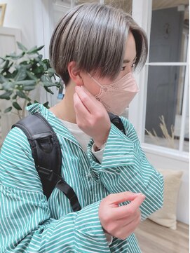 モリオフロムロンドン 松戸店(Morio from London) 【松戸 岩口】ハイトーンセンターパートハンサムショート