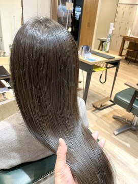 サラ(sarah) グレージュカラー/ブリーチ無し