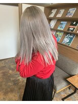 トゥーリ 浜町店 長崎(tuuli) シルバーベージュ