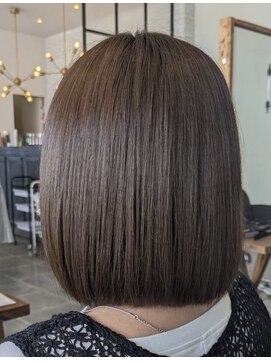 ラポールヘア ヨークベニマル田彦西店 レディース★ショートボブ＊オリーブベージュ