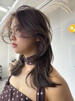 バベル アット フルリール 甲子園口(BABEL at fleurir)&nbsp;艶と透明感のブラウングレージュにレイヤーカット