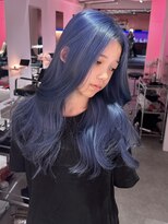 ダズリングディア(Dazzling Deer)&nbsp;青／ブルー／ロング／巻き髪スタイル／ハイトーン／学割