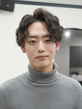 ログ(LOG) センターパート ツイストスパイラルパーマ 高松