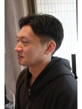 ザ クラン バイ ヘッドライト 仙台長町店(THE CLAN by HEADLIGHT) 【清潔感UP | ビジネス×刈り上げ×アップバング】