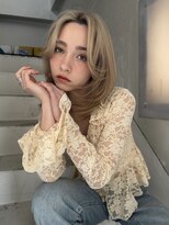 エヌ トーキョー(enu TOKYO)&nbsp;レイヤーカット　ミディアム　ブリーチ