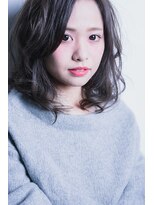 ミエルヘアーブラン(miel hair blanc)&nbsp;黒髪でも重く見えないクラシカルなふわミディ【mielhairblanc】