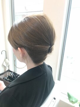ロカット サロン(Roquat Salon) クラシカル夜会巻きアレンジ【ヘアアレンジ 立川/立川南】
