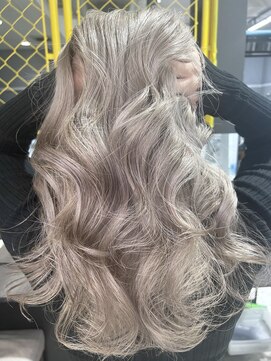 ジゼル(GiseL) ブロンド