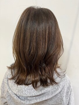 ポルコ(porco.) 人気の白髪ぼかしカラー　[Porco.]