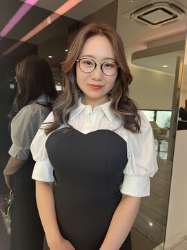 ウシワカマル ミライ(USHIWAKAMARU MIRAI) 韓国風スタイル×イヤリングカラー