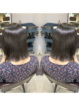 ロク 高田馬場(lok) 切りっぱなし美髪ストレート、ショート【高田馬場　lok】