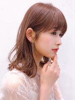 Say.レイヤーミディアムミルクティーベージュくびれレイヤー青山