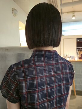 マカロニコースト(macaroni coast) 顎ラインボブ ストレートヘア