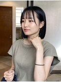 大人20代30代暗髪ツヤあり顎下ボブショート