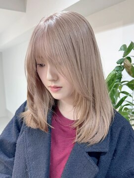 サンク 原宿 表参道(cinq) ダブルカラー顔周りレイヤーカットミルクティーベージュ30代