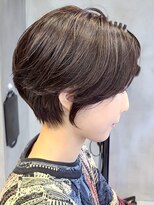 エリマ 横浜西口(elima) 横浜西口イルミナカラーウルフショートヘアベージュアッシュ30代