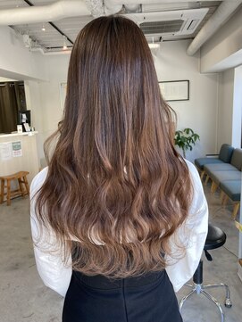 フツーロ 栄(FUTURO) プルエクステ