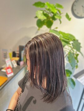 ギネス(Giness) 美髪ハイライトカラー×ミルクティーベージュ