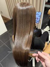 実際の髪質改善トリートメントから2ヶ月後のお客様でカラーのみ（トリートメントもなし）の髪の状態です！