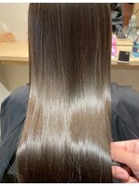 ジェコ ブラン(gecko. brun) グレージュ/艶髪ストレート/髪質改善/韓国ロング#武蔵小山美容室