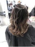 高級感のあるブロンドバレイヤージュ　