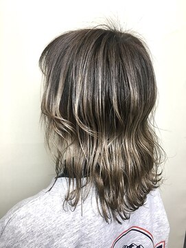 ヘアサロンエム 大宮東口(HAIR SALON M) デザインカラー/厚めバング/ローライト/スリークボブ