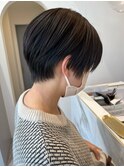 大人可愛い前髪ありひし形耳掛けマッシュショート