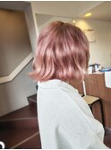 ピンクベージュ