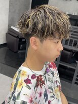 シャイン 大宮(SHINE)&nbsp;メンズカット/パーマ/ヘッドスパ/ブリーチ/眉毛/韓国/大宮/Men's