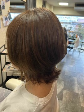 ヘアーメイク リボーン ムーヴ(hair make re:bbon move) くびれショート