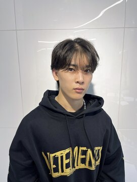 オーシャントーキョー(OCEAN TOKYO) 韓国ヘアカルマパーマカルマバングセンターパートウルフ