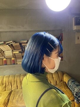 ロイジー(roijir) 【表参道　roijir】ネオンブルーカラー