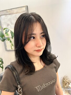 ジエクト カナウ(The Ect canow) 韓国風　レイヤーカット　ミディアムレイヤー　くびれ