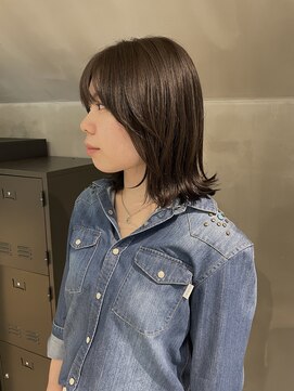 ニキータ(Nikiita) オリーブベージュ レイヤー ブリーチなしカラー