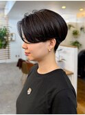 大人ショートボブ/ハンサムショート/前髪なし/30代40代50代