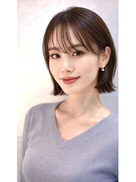 マグノリア(magnolia) 大人小顔ショートボブ×艶ベージュ