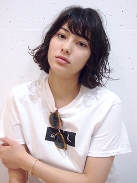 アクト(ACT) 黒髪ウェットウェーブボブ