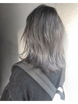ヘアーアンドアトリエ マール(Hair&Atelier Marl)&nbsp;【Marl】ホワイトアッシュのグラデーションカラー♪
