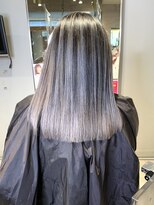 リー 京橋(Lee)&nbsp;【lee京橋】バレイヤージュ×ホワイトグレー