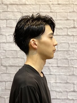 グレイスフル バーバープラチナム 六本木店(Graceful Barber platinum) ナチュラルセンターパート