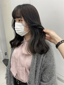 アライブ キチジョウジ(ALIVE Kichijoji) ALIVE Kichijoji / イヤリングカラー×グレージュ