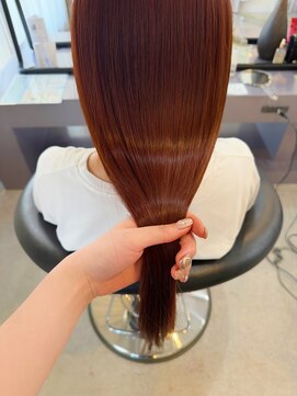 ニィ(2iee.) オレンジカラー×酸熱トリートメント