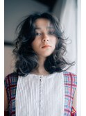 レイヤーカット×スパイラルパーマ×前髪なし