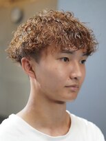 ノーエン(noen)&nbsp;佐賀波巻きスパイラルパーマ緩めツイストスパイラルパーマ