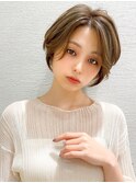 30代40代に人気の大人かわいい前髪ありのくびれショート