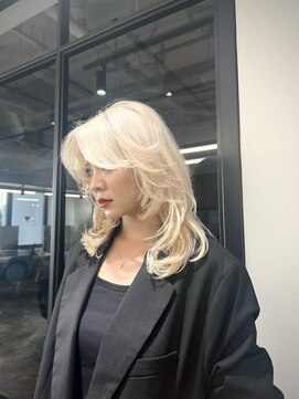 エイト 梅田店(EIGHT umeda) カーテンバングレイヤー