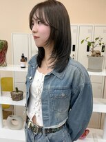 チーカ(chica)&nbsp;ミディアムレイヤー×オリーブベージュ