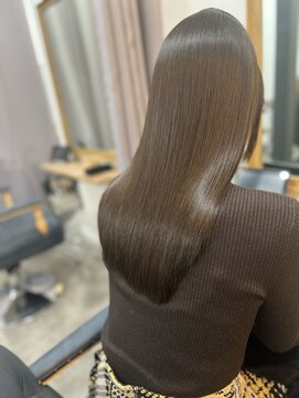 ミント 鳳(Mint.) 髪質改善トリートメント縮毛矯正ミルクティーベージュ2wayバング